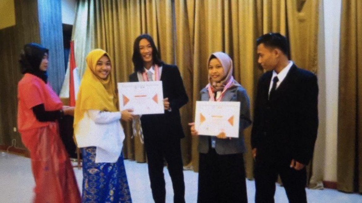 Albi Arjani and Julianti Atlanti 2nd Winner & The Most Innovative Category Bidang Ekonomi in Indonesian Essay Presentation Award (IEPA) 2019